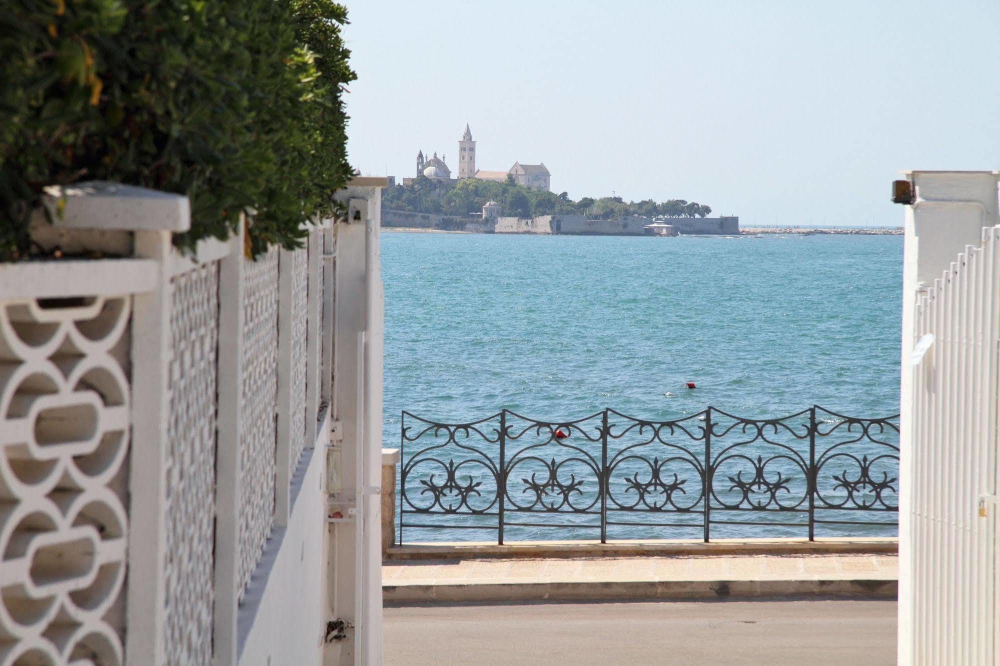La Bella Trani - Suites And B&B Exteriér fotografie